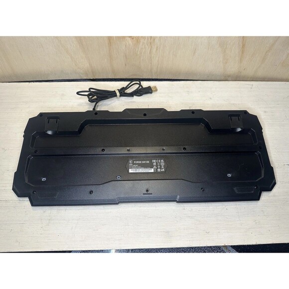 Msi Forge GK100 RGB Gaming Keyboard - Picture 4 of 5